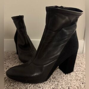 Via Spiga ankle booties